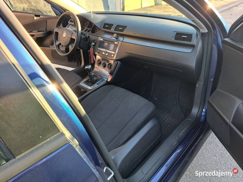 Volkswagen Passat B6 19 TDI 105 Manual Bez lakier metallic Lębork sprzedam