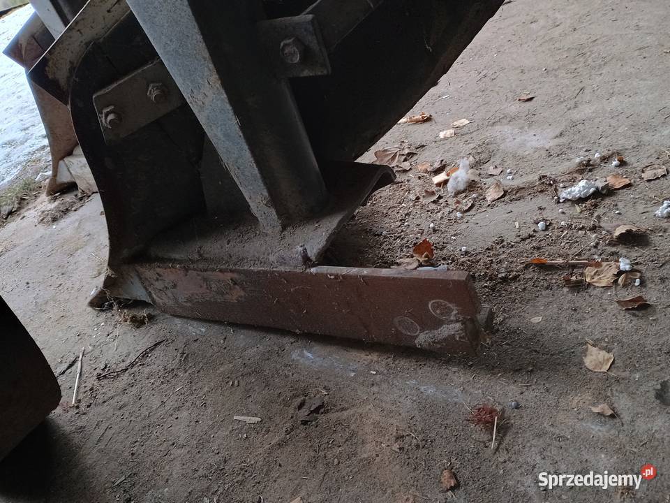 Pług Grudziądz 2 skiby dwa komplety lemieszy Pługi świętokrzyskie Jaworznia