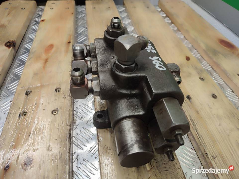 Rozdzielacz hydrauliczny JJB6000332 CASE 560 Wilkowo