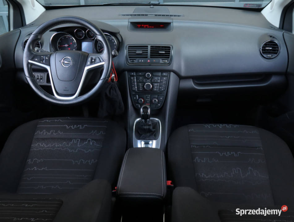 Opel Meriva 14 Turbo Rok produkcji 2017 sprzedam