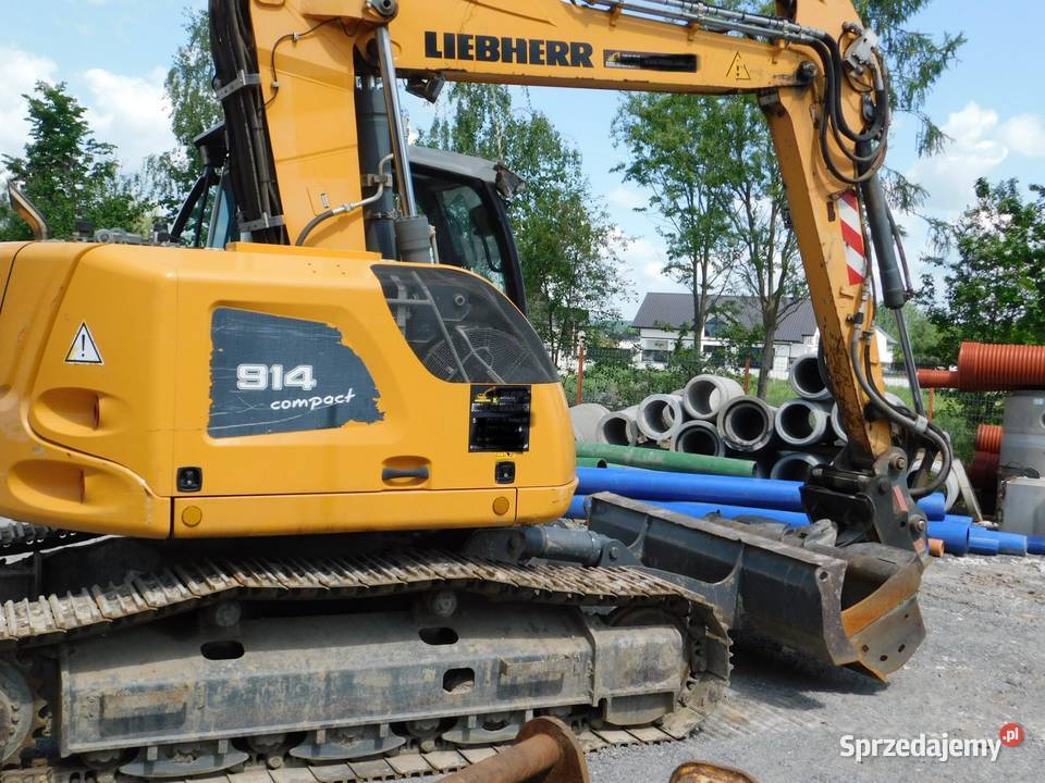 Liebherr 914 Compact 2014r ramie 3 częściowe Rok produkcji 2014 Solec-Zdrój sprzedam