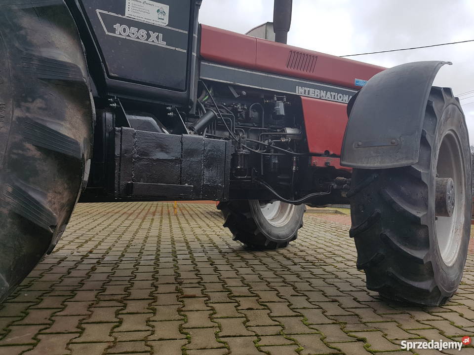 Case International 1056Xl