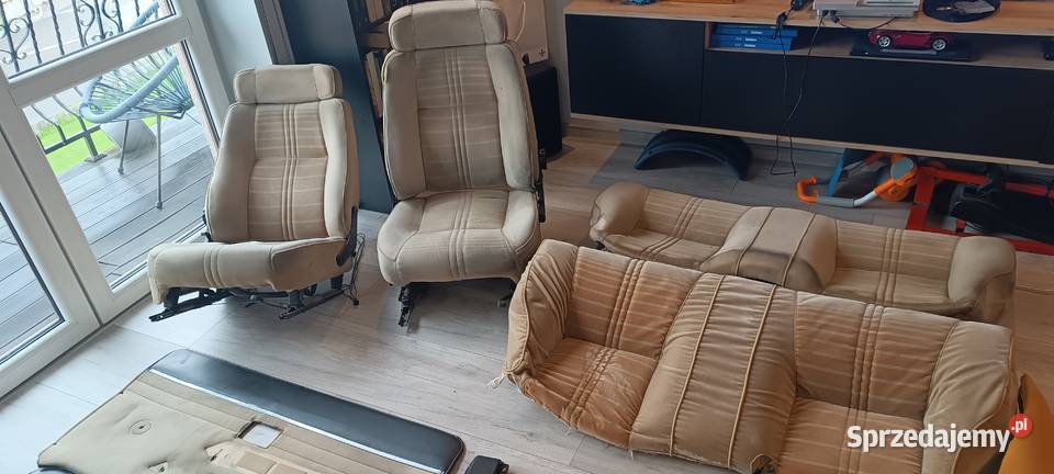 Komplet foteli i tapicerki Alfa Romeo Alfetta Okrajnik sprzedam