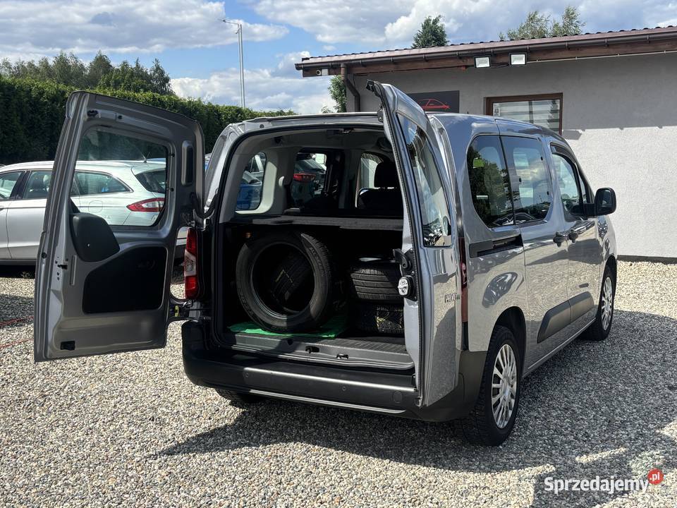 Toyota Proace City Verso Gwarancja VAT marża Paniówki