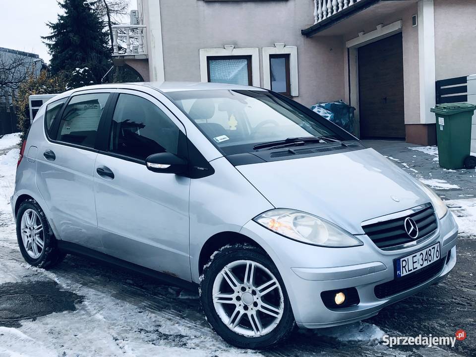 MercedesBenz A160 W169 CLASSIC Srebrny Rok produkcji 2004 Klasa A Przeworsk