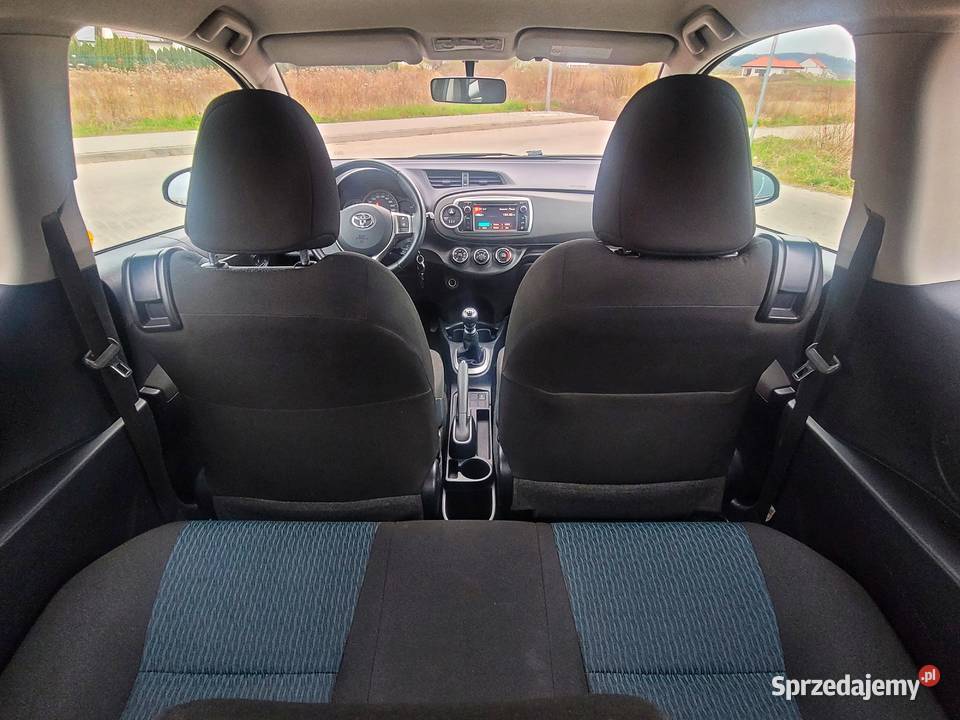 Toyota Yaris III 13 3 tempomat benzyna 133 6 Wałbrzych