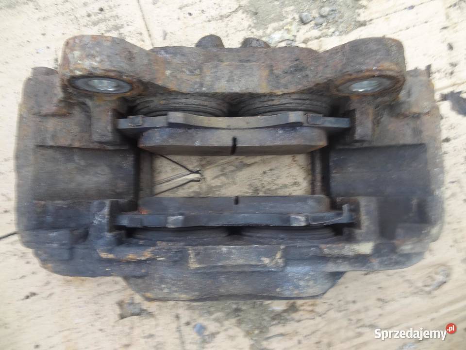 ZACISK HAMULCOWY LEWY TOYOTA HILUX VIII 24 D