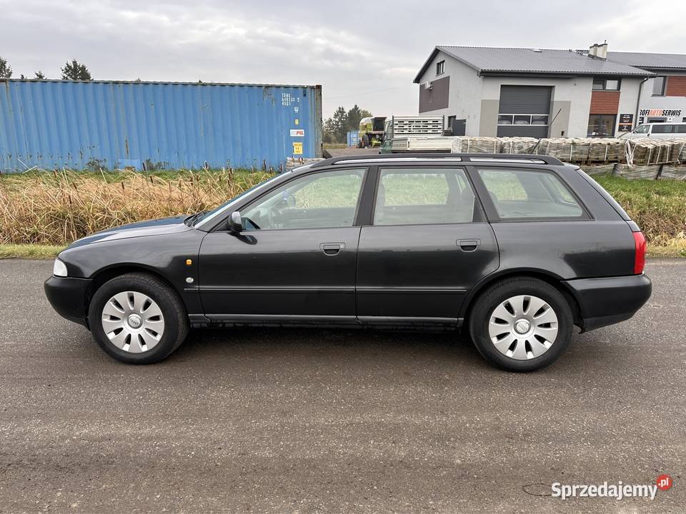 Audi A4 B5 Avant 16 101 benzyna ABS Lubliniec