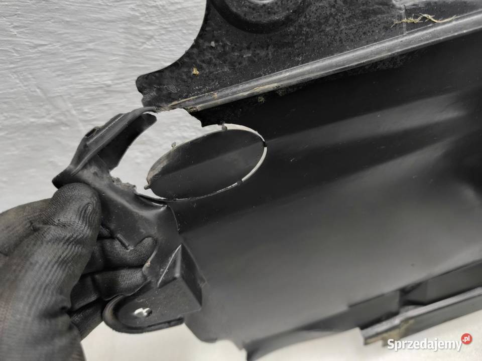 NADKOLE PRAWY PRZÓD BMW E46 8193812