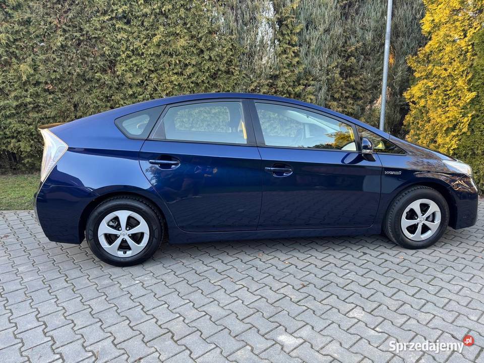Toyota prius 3 2012 18 hybryda Rok produkcji 2012 małopolskie Kraków