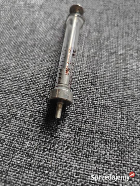 Zabytkowa malutka szklana strzykawka 1ml do 200 łódzkie