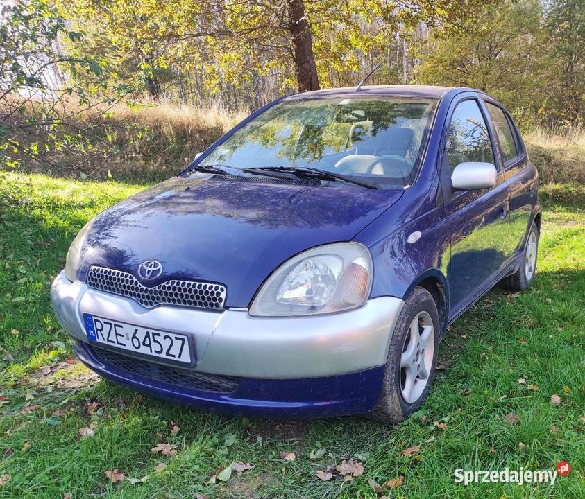 Toyota Yaris 1.0 benzyna