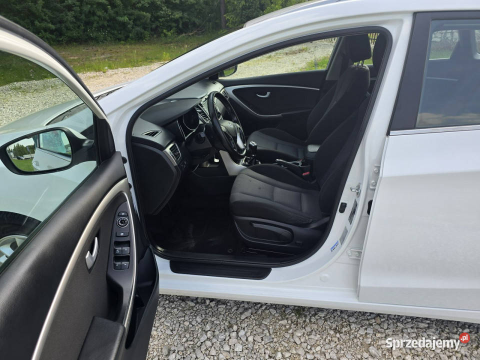 Hyundai i30 16 CRDi 136 Duża Navi Climatronic Zarejestrowany w Polsce Chmielnik