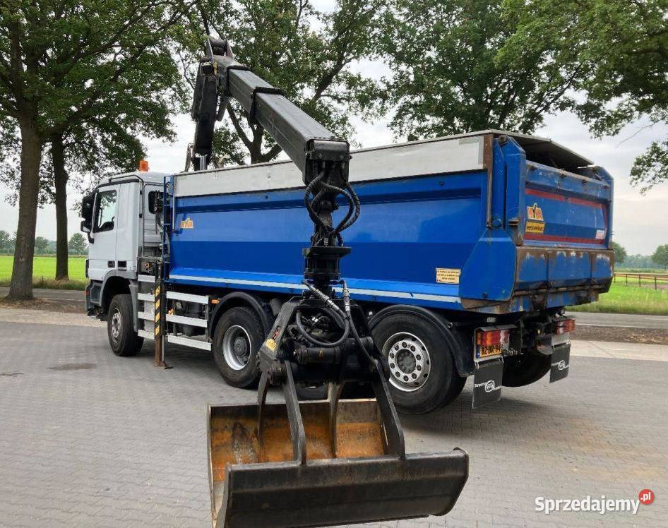 Mercedes Wywrotka 8x4 Z dzwigiem nie Wywrotki