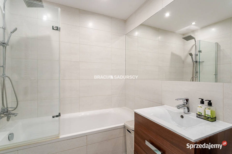 Mieszkanie 4848m2 3 pokoje Kraków Gen Leopolda małopolskie