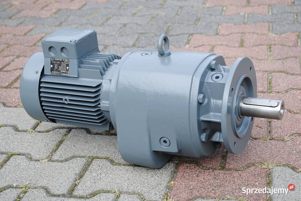 Motoreduktor kołnierzowy dwubiegowy 0509kw sprzedam