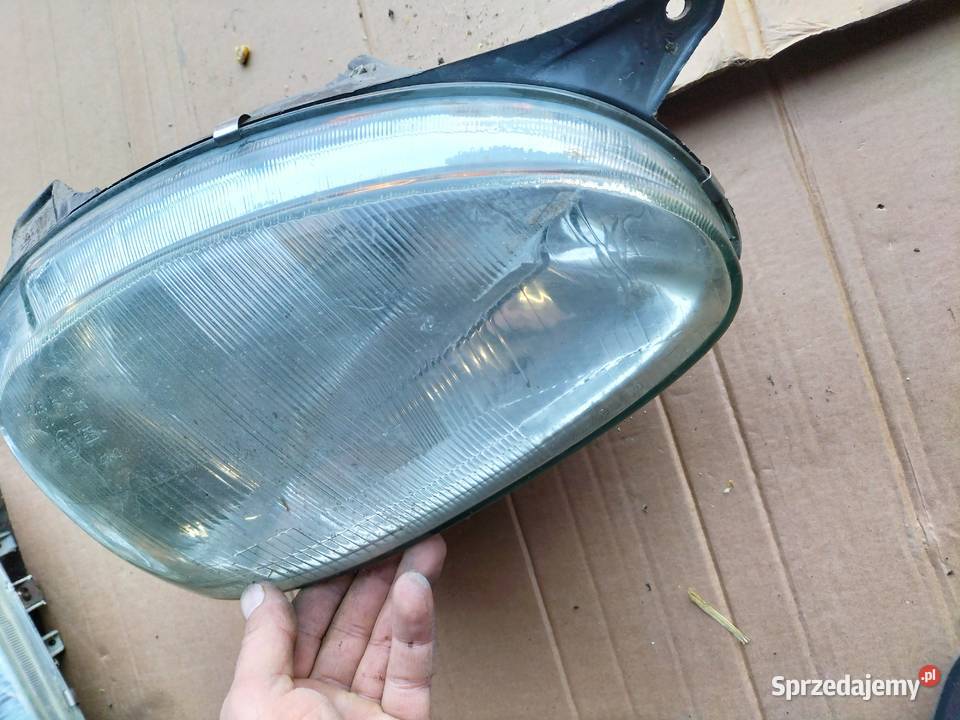 OPEL CORSA B LAMPA PRZÓD PRZEDNIA PRAWA lubelskie Kamień-Kolonia