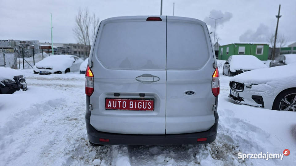 Ford Courier mały przebieg navi klima pomorskie