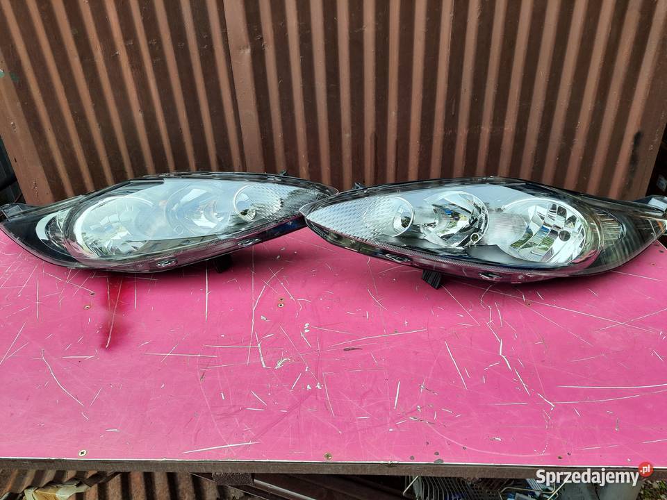Ford Fiesta 08r 35 drzwi komplet lamp przednich mazowieckie Pruszków