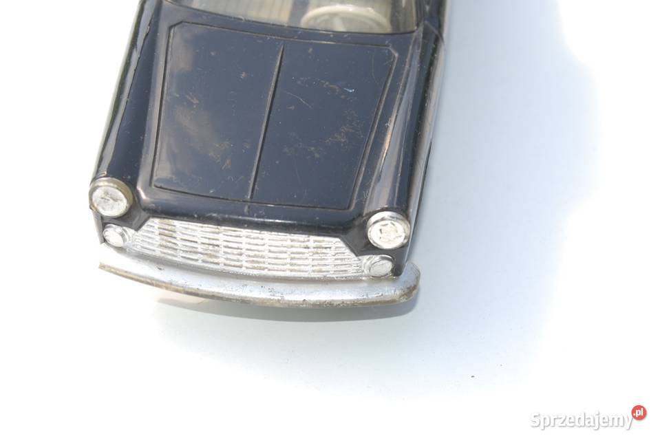 Stara zabawka samochód Ites Fiat 2300 na kabel Cieszyn