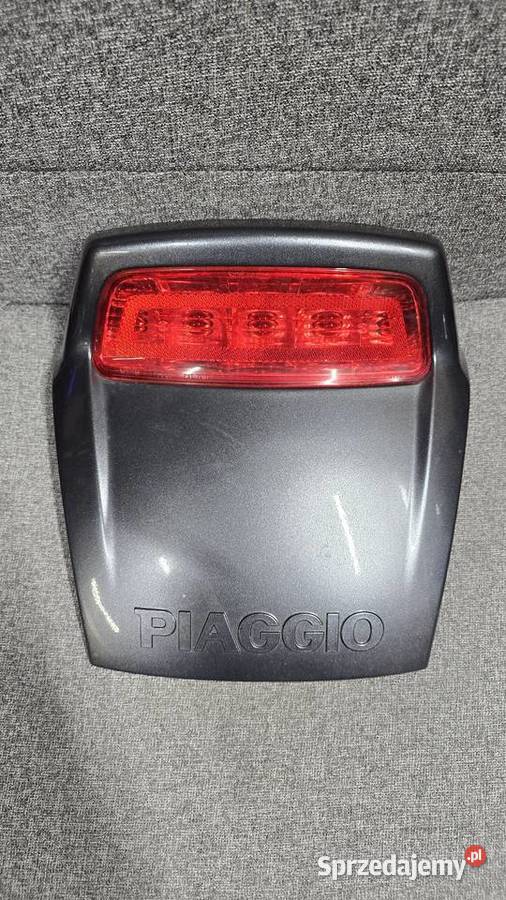 Lampa tył plastik tylny piaggio x9 500 Rzeszów sprzedam