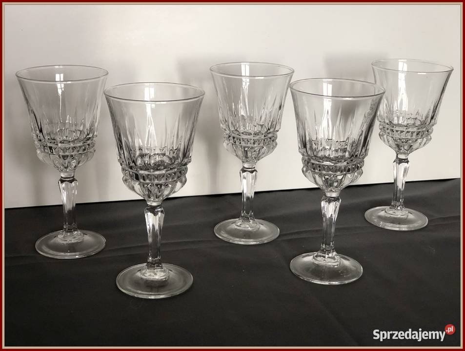 Sprzedam SZKLANE kieliszki PRL 4 sztuki Staroźreby