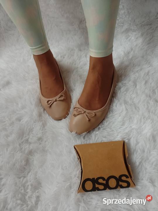 39UK9 ASOS Design Beżowe baleriny biznesowe z małopolskie