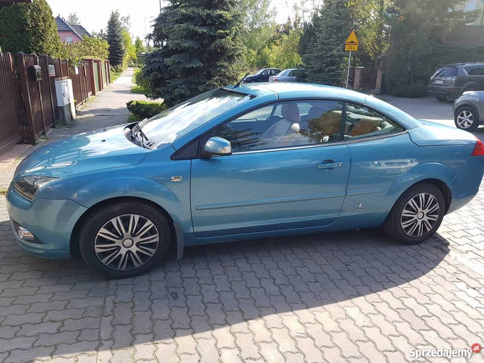 Ford Focus cabrio zadbany pewny stan światła przeciwmgłowe Julianów