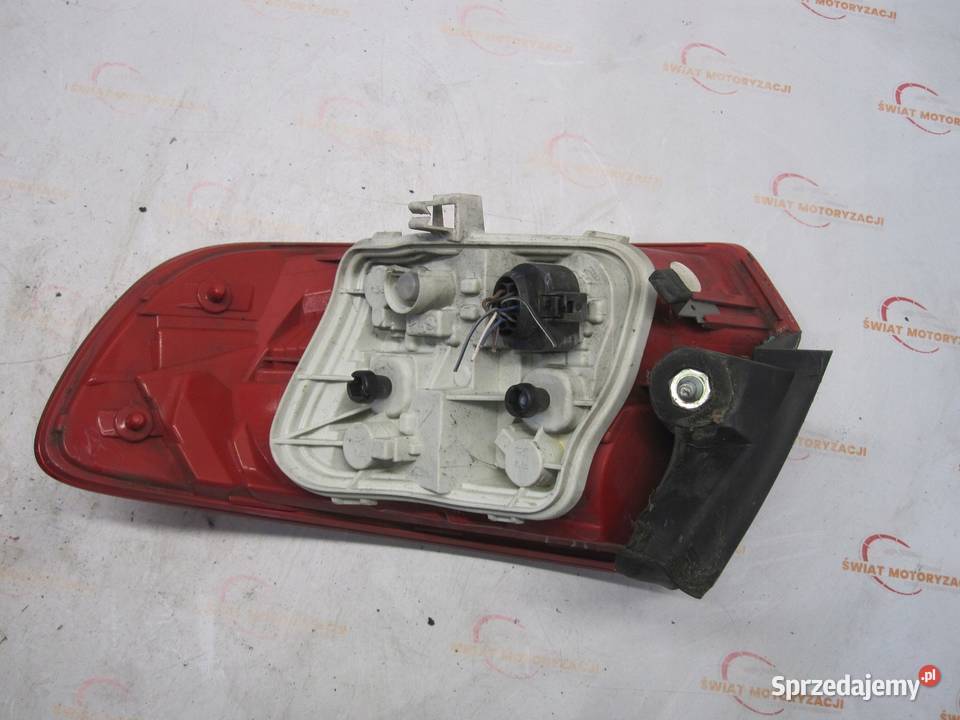 AUDI A3 SPORTBACK I 8PA 09r lampa lewa tył Lampy przednie Kielce