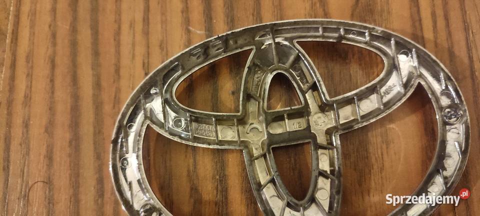 Emblemat Toyota Avensis 754310D050 osobowe zachodniopomorskie Szczecinek