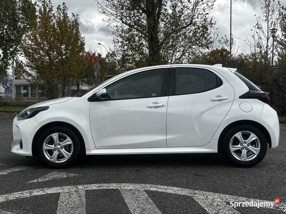 Toyota Yaris 15 Active Salon Polska ABS Samochody osobowe Częstochowa