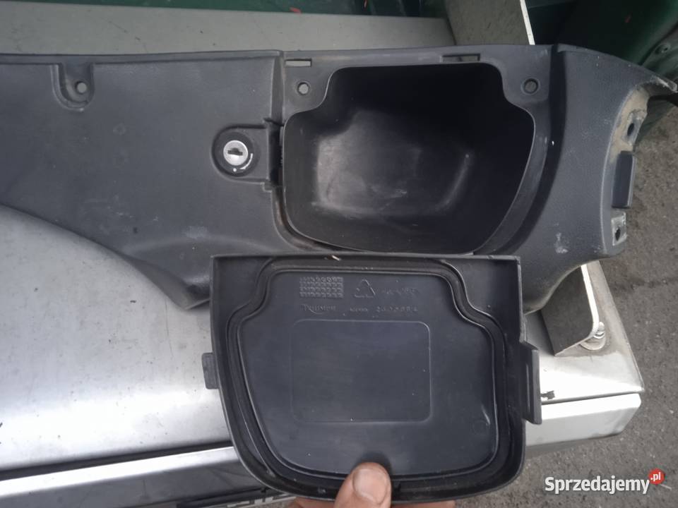 Triumph Trophy 9001200 Kieszen schowek owiewki Szyby i owiewki Szczecin