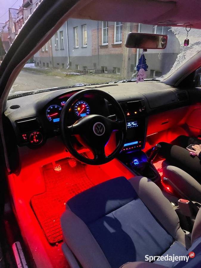 Volkswagen Golf 4 Rok produkcji 2000 Bytom