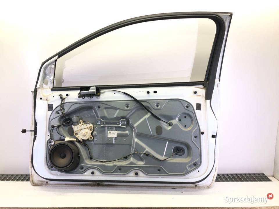 DRZWI PRAWY PRZÓD FORD FOCUS II Hatchback 0413