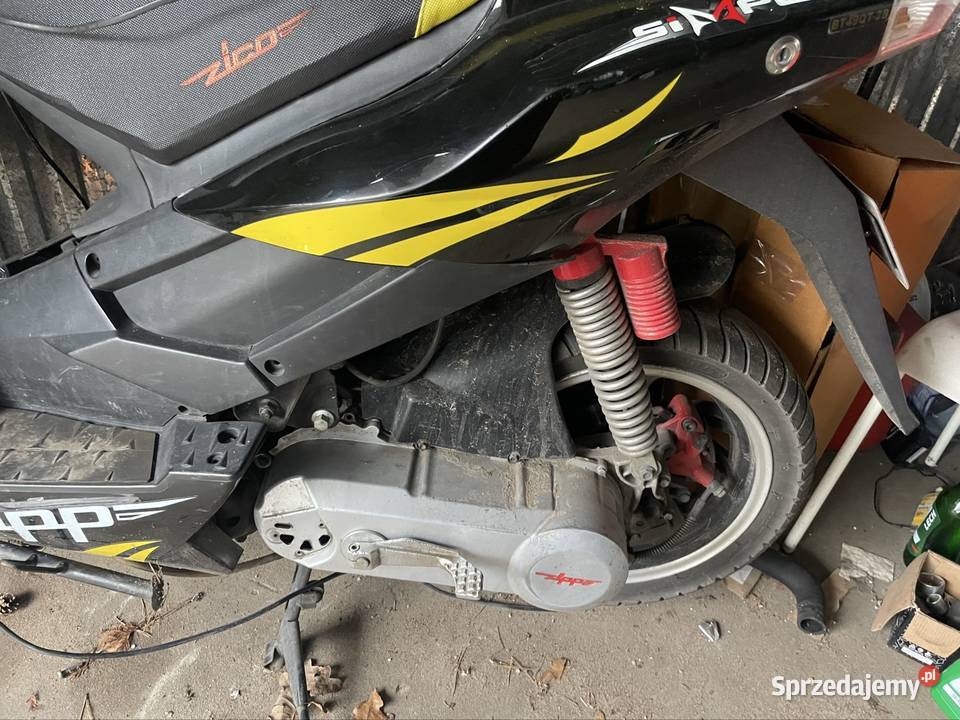 Skuter ZIP 50 2t benzyna