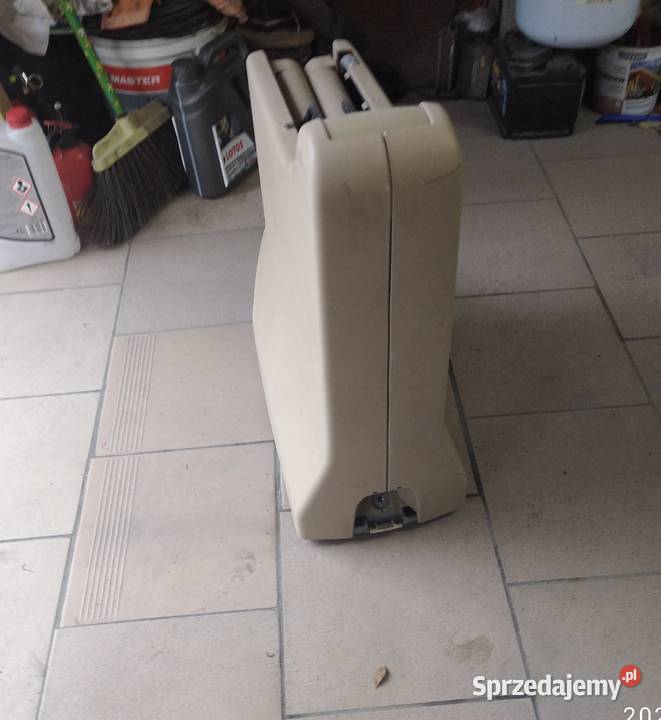 Stolik Mercedes Vito I Rok produkcji 1999 Kłodzko