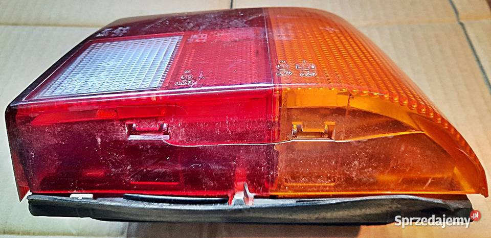 Lampa tylna prawa Peugeot 205 83r89 r osobowe Ostrów Wielkopolski