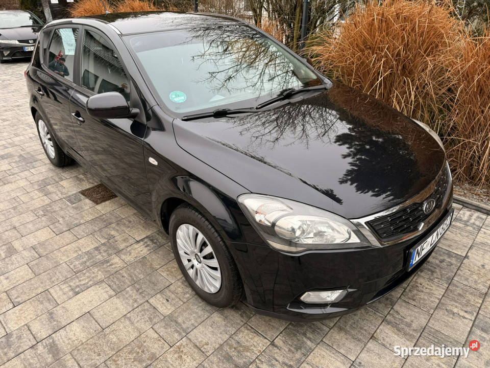 Kia Ceed Zadbana bezwypadkowa przepiękny perłowy Rok produkcji 2010