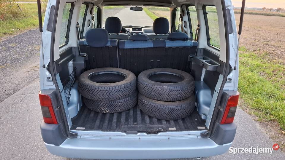 Citroen Berlingo 14 benzyna 2004 klimatyzacja opolskie Polska Nowa Wieś