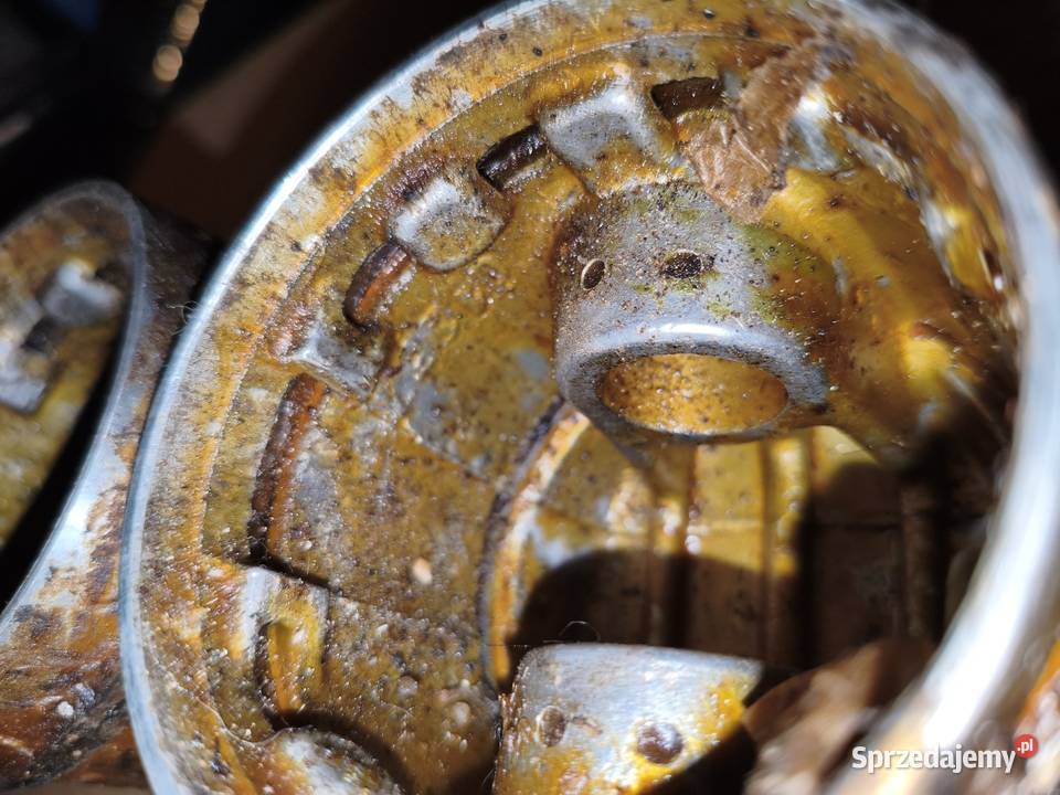 Oryginalne tłoki 7795 z pierścieniami K750 M72