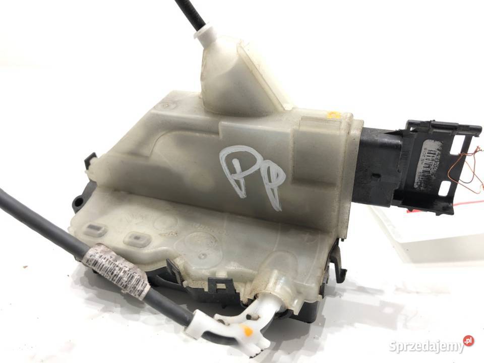 ZAMEK DRZWI PRAWY PRZÓD CITROEN C3 III Hatchback osobowe sprzedam