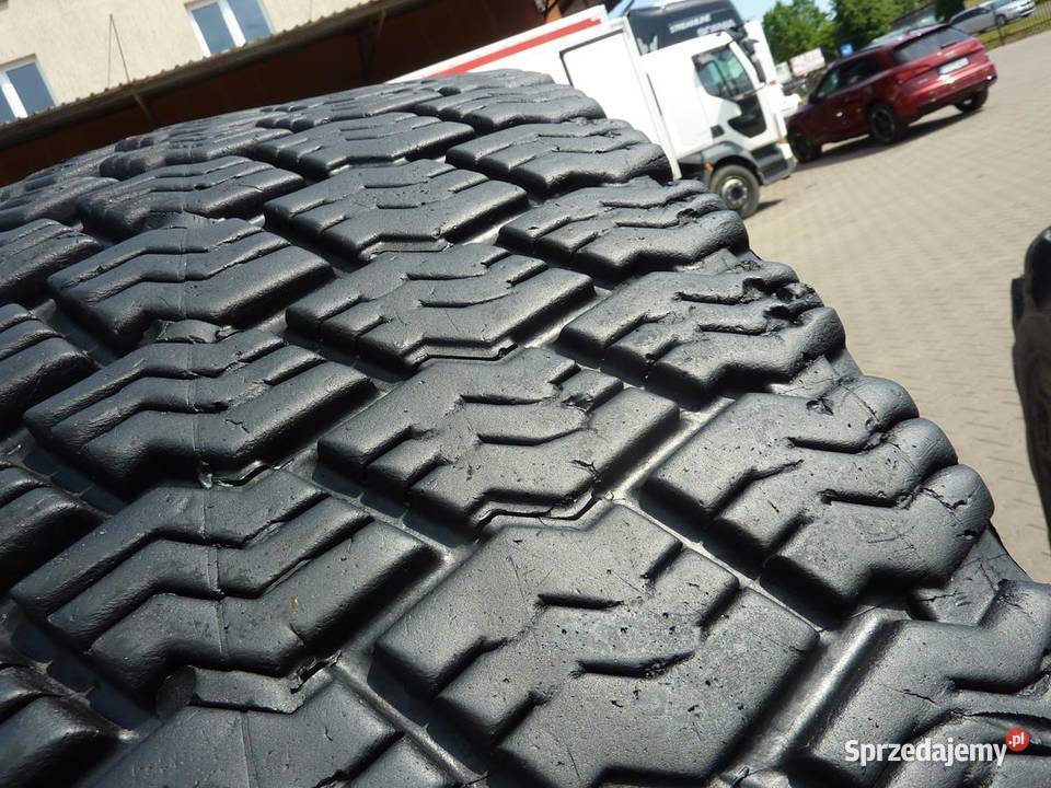 Opona używana przemysłowa 265R25 BRIDGESTONE Bridgestone Zaścianki
