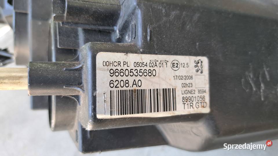 Peugeot 206 antrapa lampa przód L Leszno