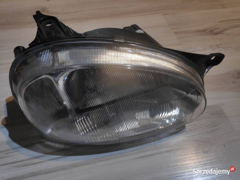 Lampa Opel Corsa Combo prawa nowa prawe Lampy przednie Drążna