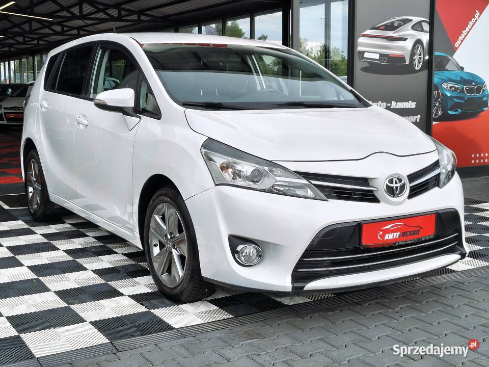Toyota Verso 7Oosobowa 16Diesel Zadbana manualna Zarszyn
