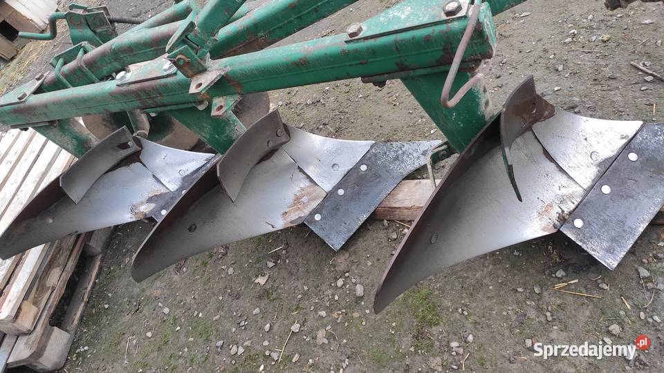 Pług Grudziądz 3 Iwaniska