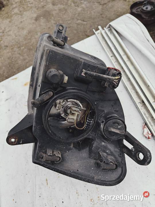 Lampy przednie citroen Berlingo Łagów