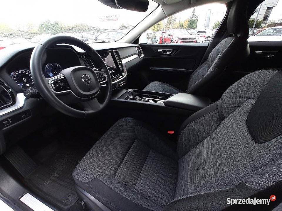 Volvo V60 Cross Country 2022r FV23 Full LED Kraków