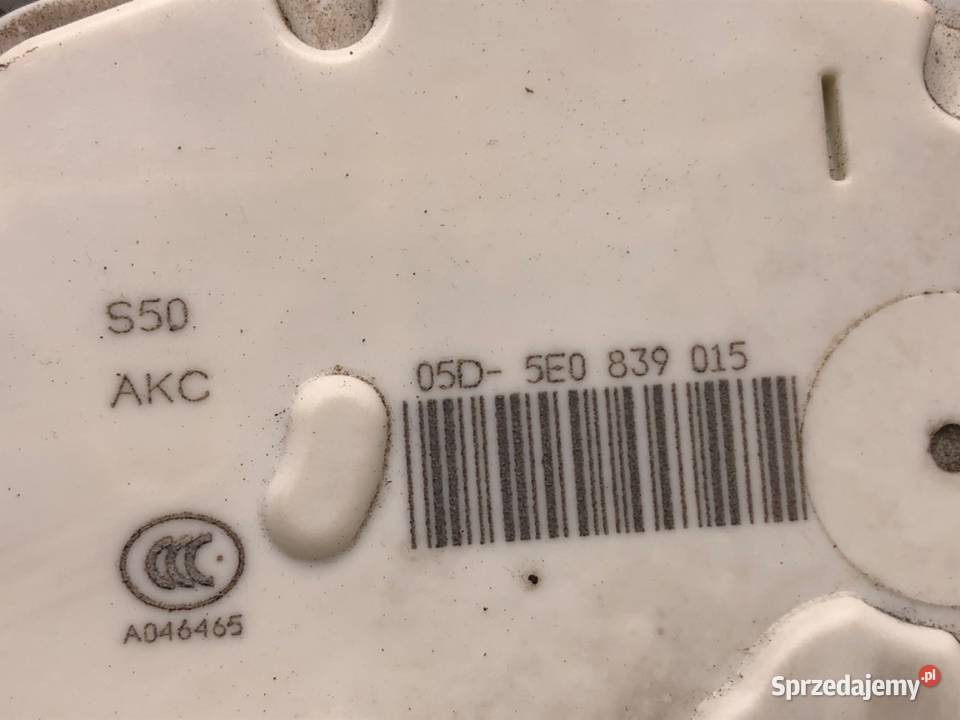 ZAMEK DRZWI LEWY TYŁ SKODA RAPID Hatchback osobowe