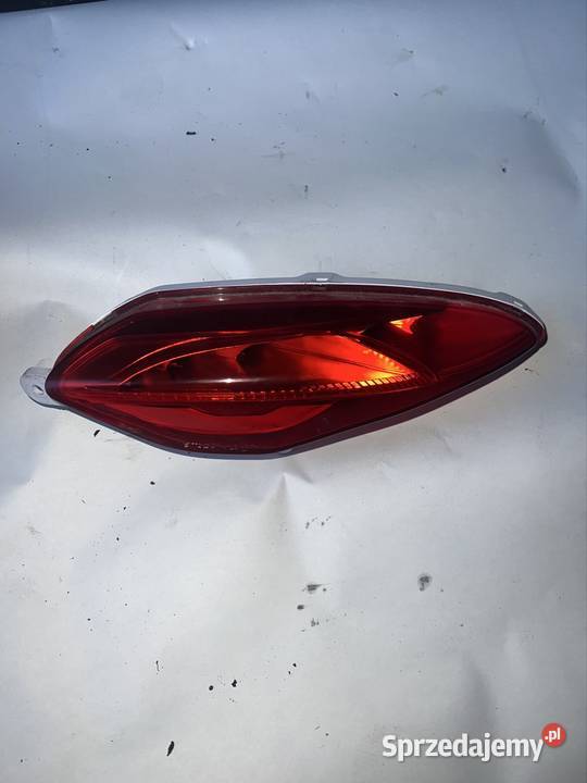 Lampa lewa tył Piaggio Beverly 400 hpe 22r Marka Ostrów Wielkopolski